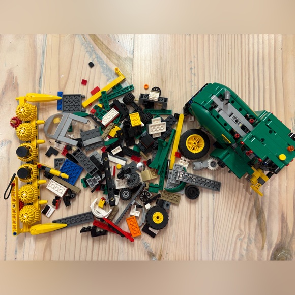 NOT FOR SALE: John Deere 9700 Combine Forage Harvester INCOMPLETE - Picture 6 of 6